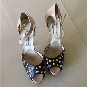 Brian Atwood size 40.5 /US 9.5 in good condition.